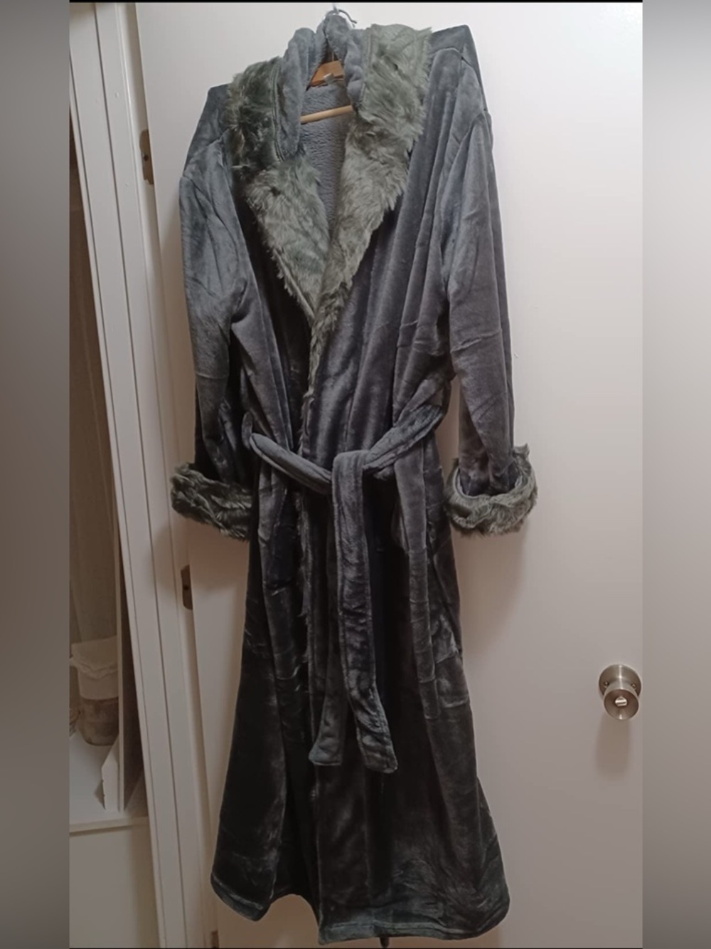 Alexander Del Rossa Faux Fur Robe, Thick Plush Robe with hood Size 3XL